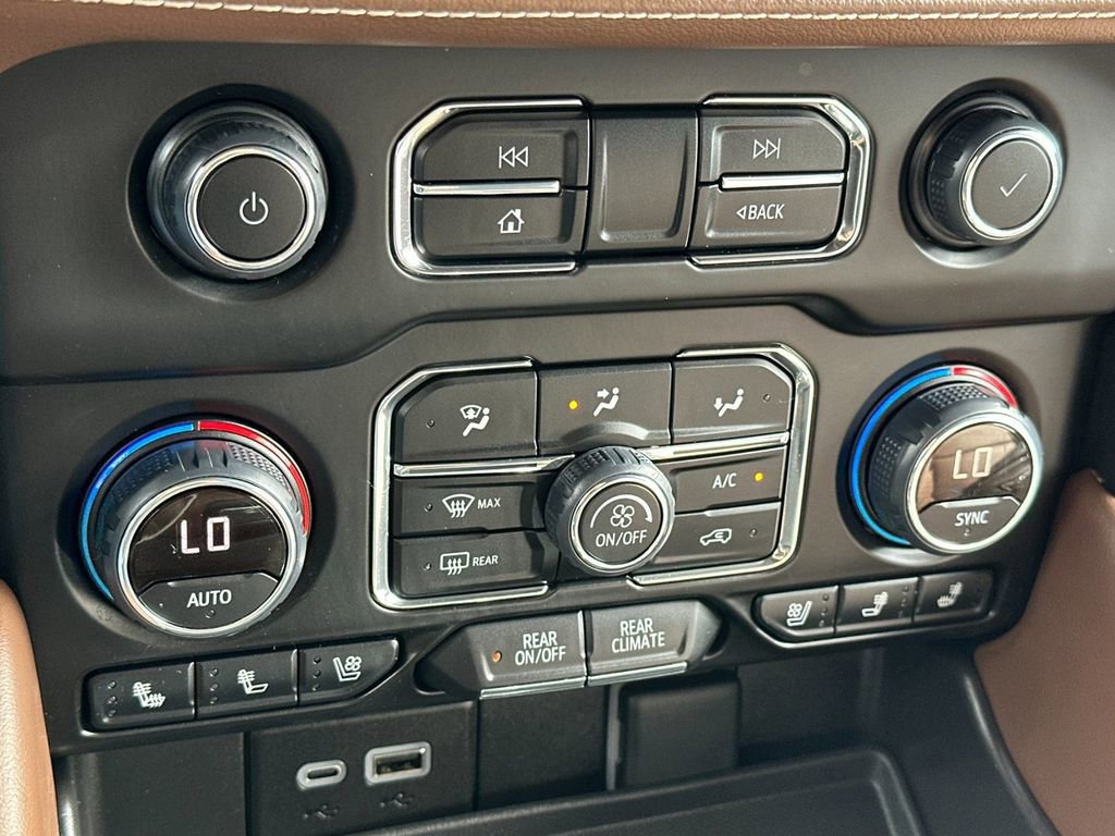 Used 2023 Chevrolet Tahoe High Country image 21