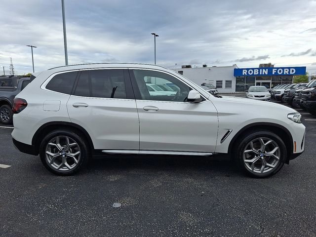 Used 2023 BMW X3 xDrive30i w/ Premium Package image 2