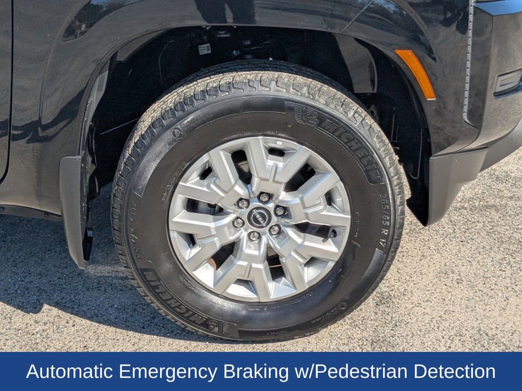 Used 2023 Nissan Frontier SV w/ Technology Package image 11