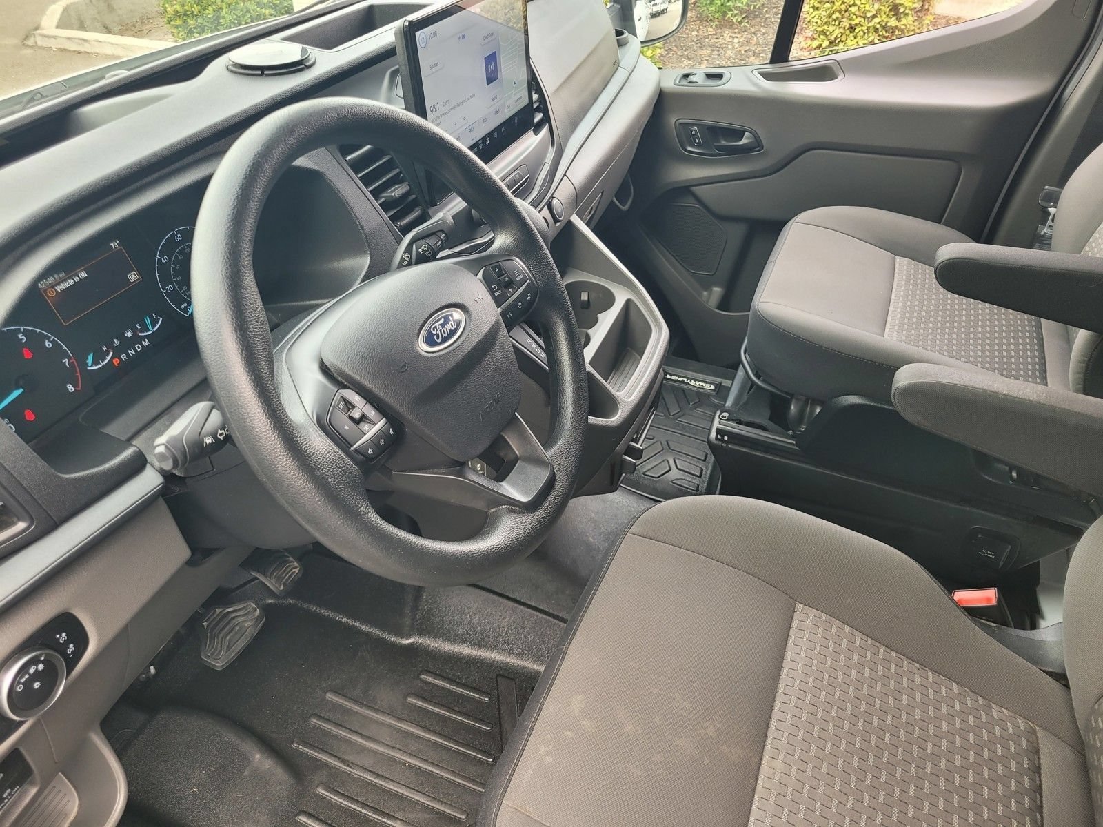 Certified 2022 Ford Transit 350 w/ Interior Upgrade Package RWD image 13