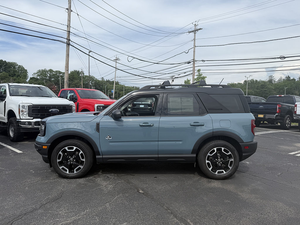 Certified 2023 Ford Bronco Sport Outer Banks AWD/4WD image 3