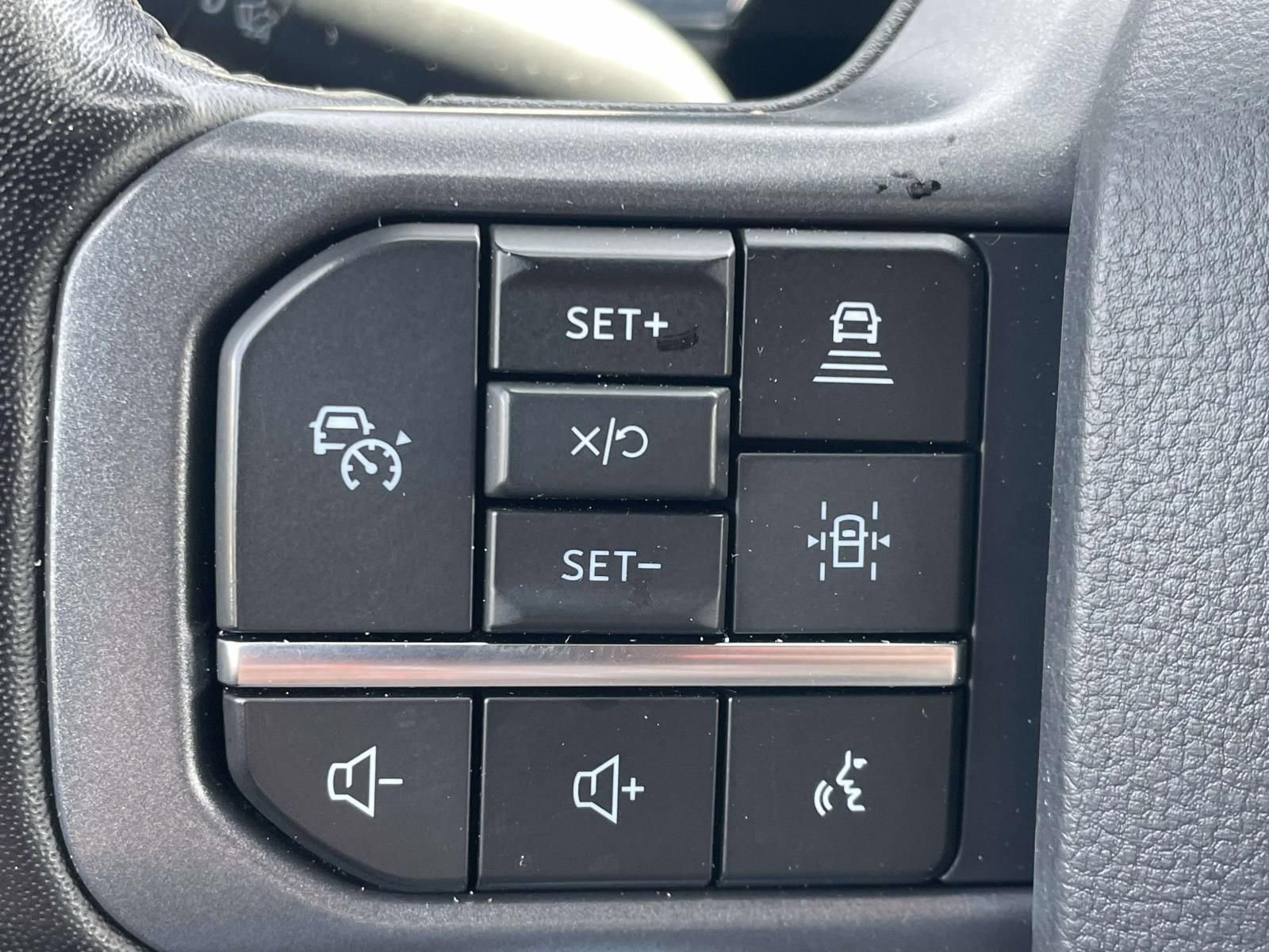 Certified 2023 Ford F150 Lariat image 25