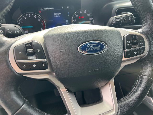 Certified 2022 Ford Explorer XLT w/ Equipment Group 202A AWD/4WD image 13