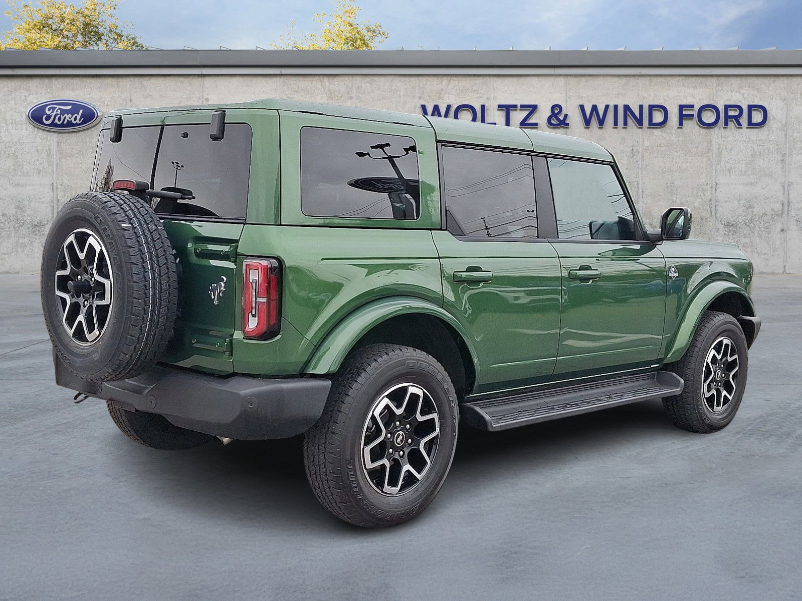 Certified 2025 Ford Bronco Outer Banks image 4