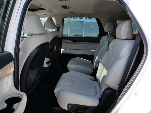 Used 2022 Hyundai Palisade SEL w/ Premium Package AWD/4WD image 18
