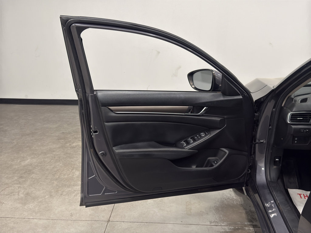 Used 2021 Honda Accord LX image 9