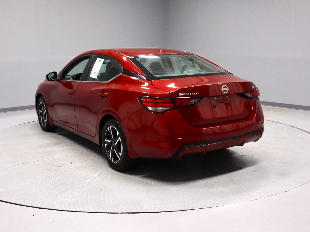 Used 2024 Nissan Sentra SV FWD image 9