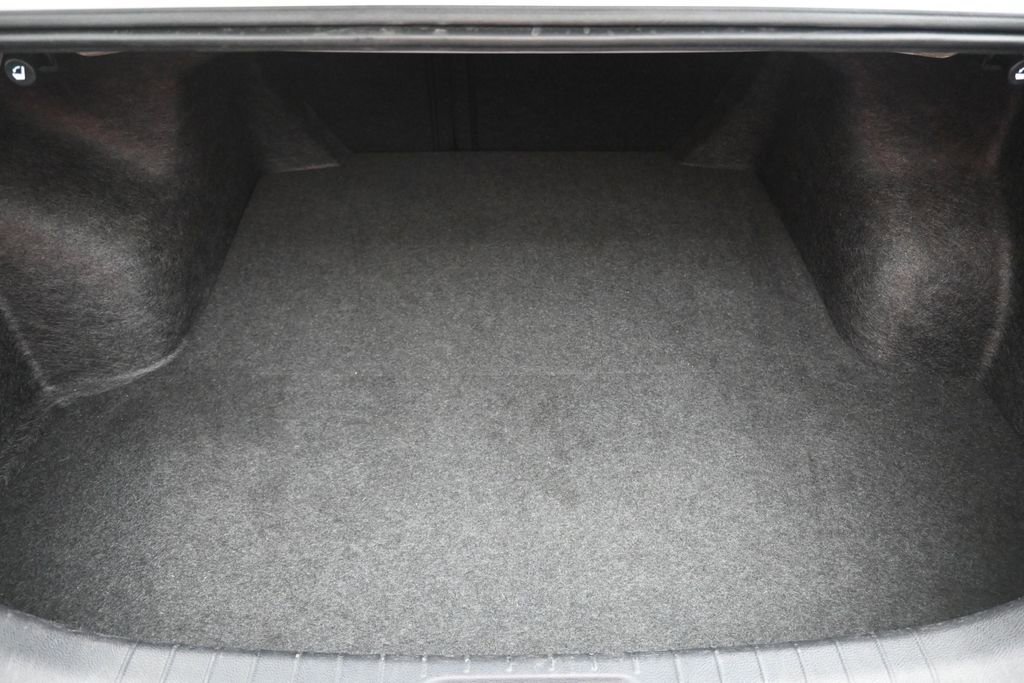 Used 2025 Nissan Altima 2.5 SV FWD image 26