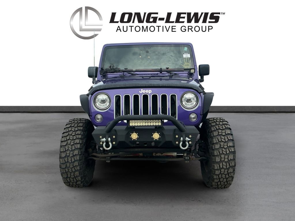 Used 2017 Jeep Wrangler Unlimited Sahara w/ Max Tow Package AWD/4WD image 11
