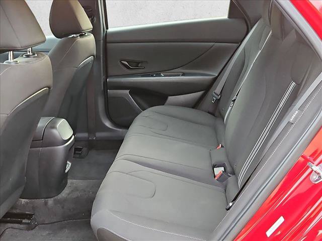 Used 2025 Hyundai Elantra Sport FWD image 14