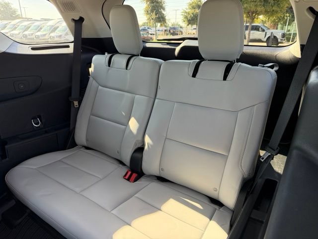 Certified 2026 Ford Explorer Platinum w/ LUX Leather Package AWD/4WD image 24