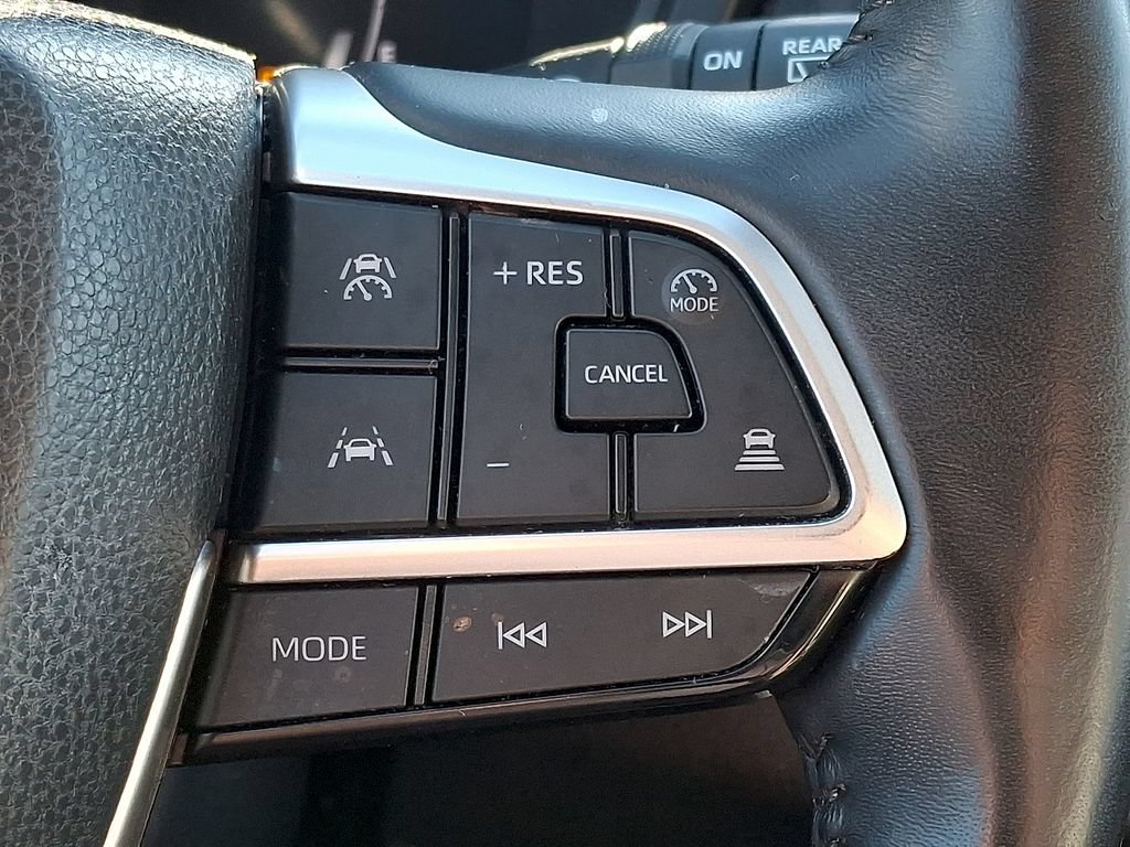 Used 2024 Toyota Grand Highlander AWD image 21
