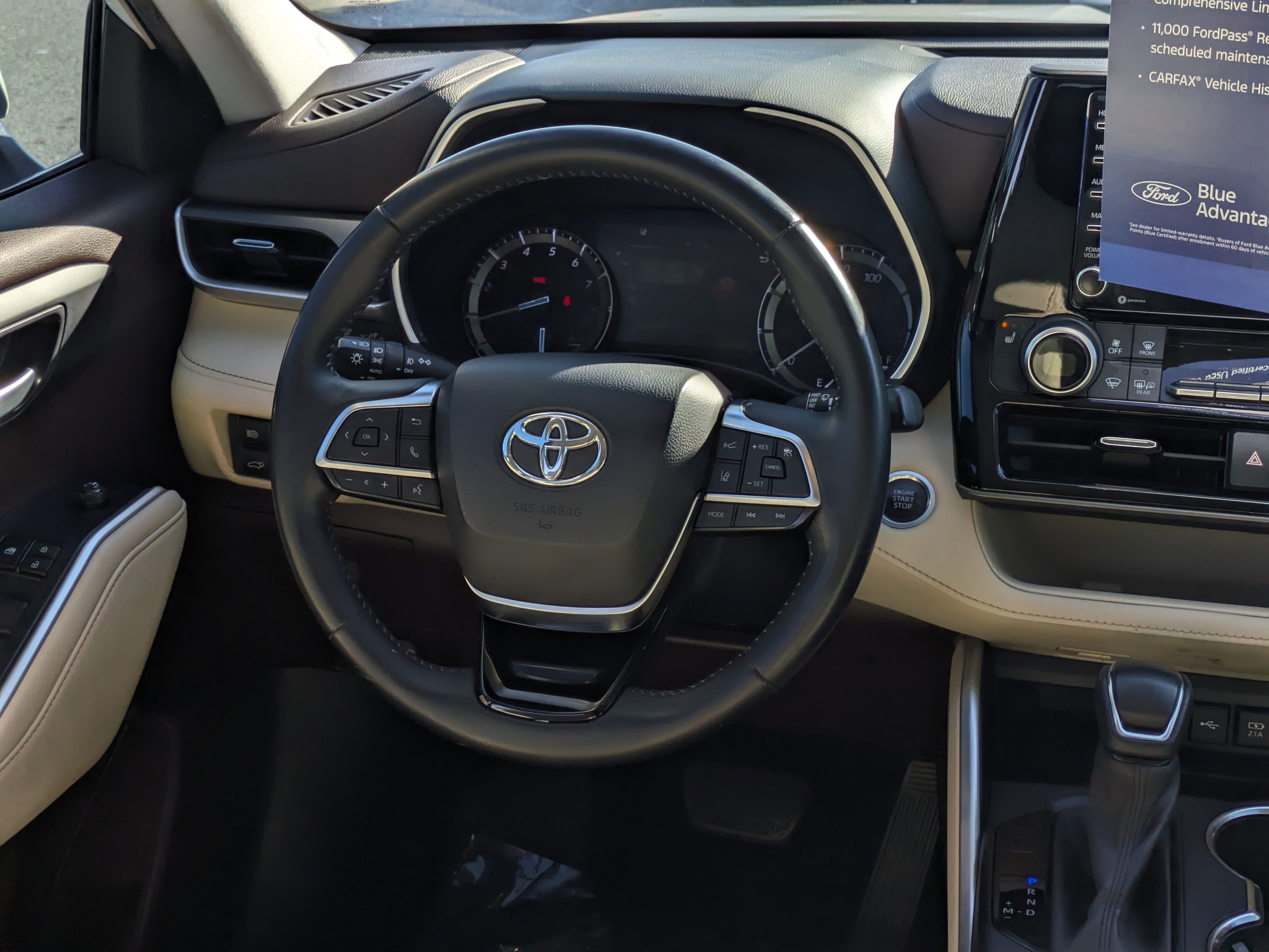 Used 2021 Toyota Highlander XLE image 18