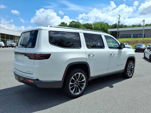 Used 2022 Jeep Wagoneer Series III w/ Premium Group I AWD/4WD image 5