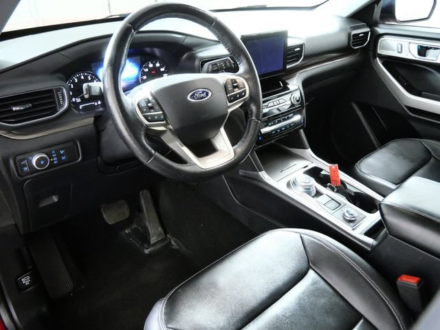 Certified 2021 Ford Explorer Limited AWD/4WD image 2