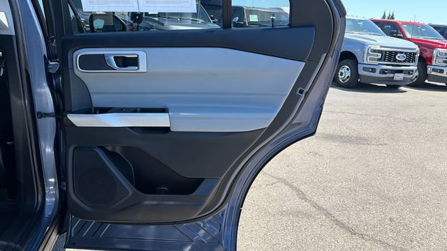 Certified 2021 Ford Explorer XLT w/ Equipment Group 202A AWD/4WD image 12