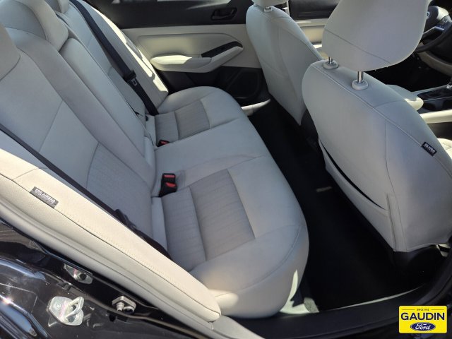 Used 2025 Nissan Altima 2.5 SV FWD image 15