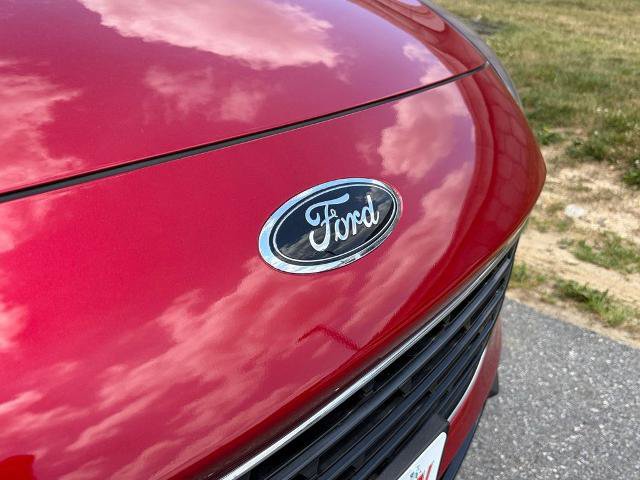 Certified 2022 Ford Escape SEL w/ SEL Stealth AWD Package image 23