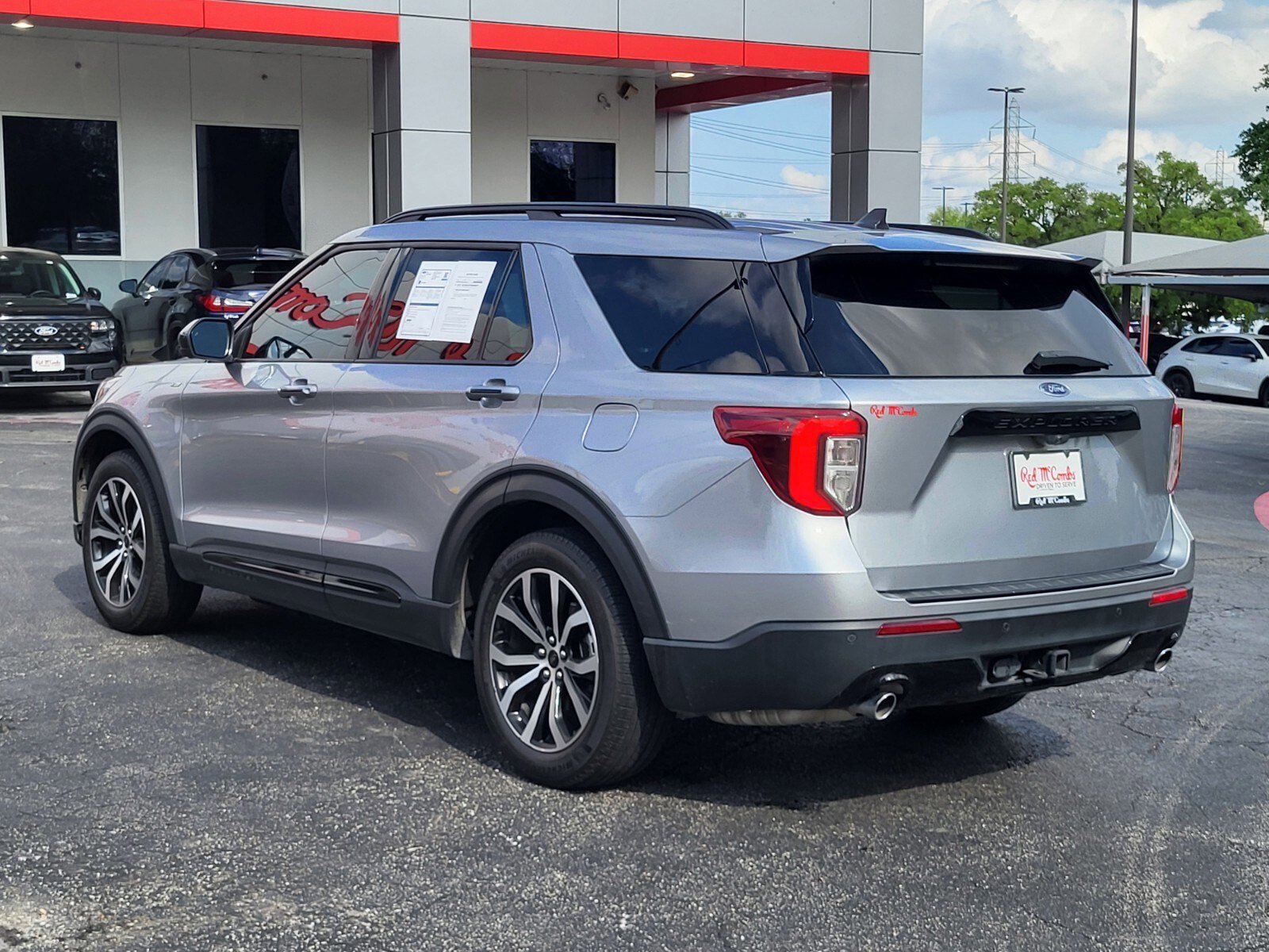 Certified 2023 Ford Explorer ST-Line w/ Class IV Trailer Tow Package RWD image 6