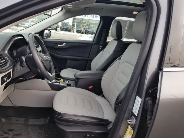 Certified 2023 Ford Escape Platinum w/ Premium Technology Package image 12