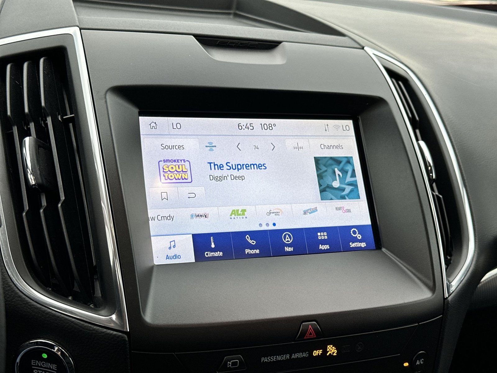 Certified 2020 Ford Edge Titanium w/ Equipment Group 301A AWD/4WD image 19