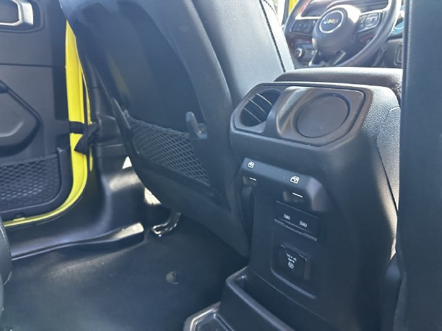 Used 2024 Jeep Wrangler Unlimited Rubicon AWD/4WD image 38
