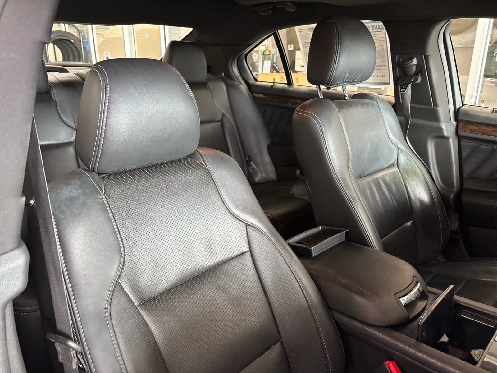 Certified 2018 Ford Taurus Limited AWD/4WD image 40