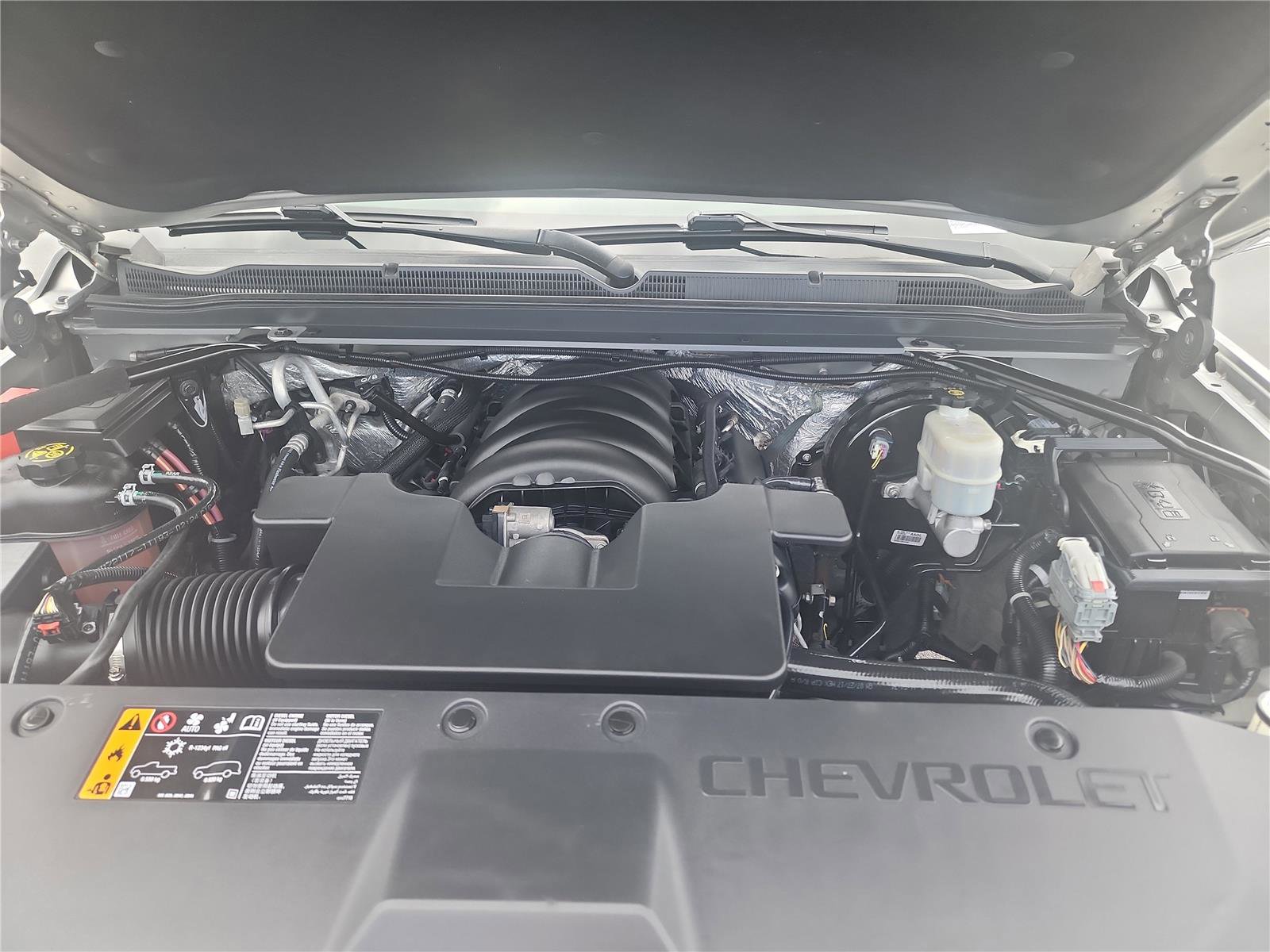 Used 2017 Chevrolet Suburban LS w/ All-Season Package RWD image 14