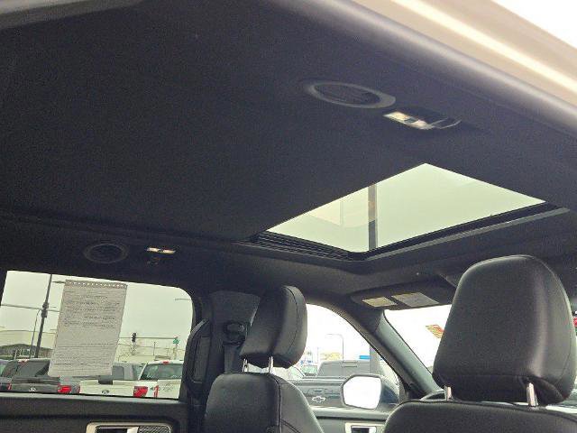 Certified 2023 Ford Explorer ST-Line w/ Class IV Trailer Tow Package image 13