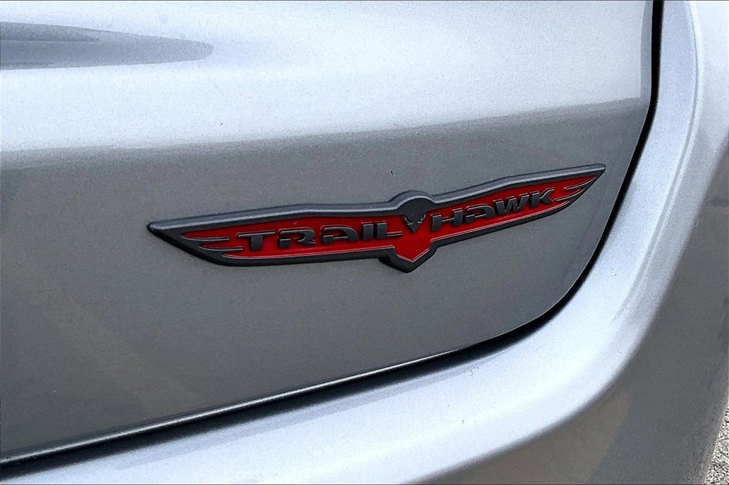 Used 2022 Jeep Compass Trailhawk w/ Trailhawk Convenience Group image 10