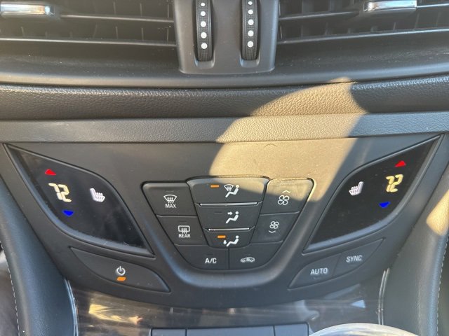 Used 2020 Buick Envision Essence image 13