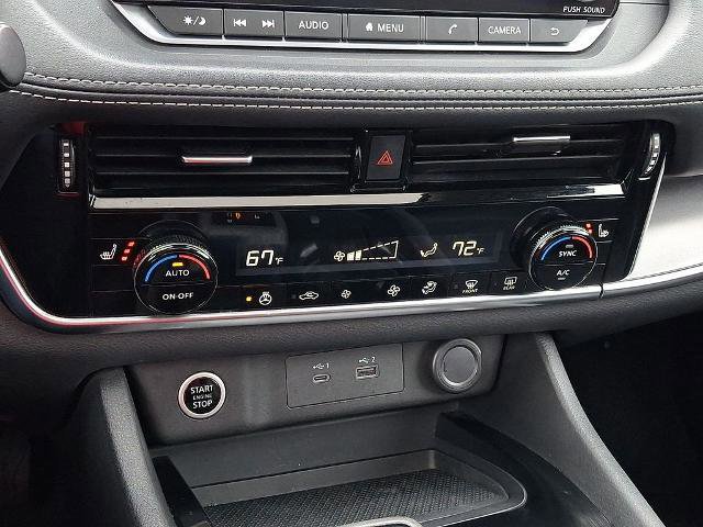 Used 2023 Nissan Rogue SV w/ SV Premium Package image 16