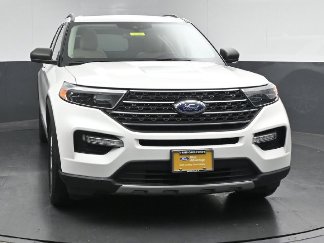 Certified 2024 Ford Explorer XLT w/ Equipment Group 202A AWD/4WD image 2