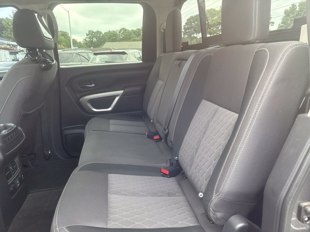 Used 2021 Nissan Titan SV w/ SV Convenience Package AWD/4WD image 25