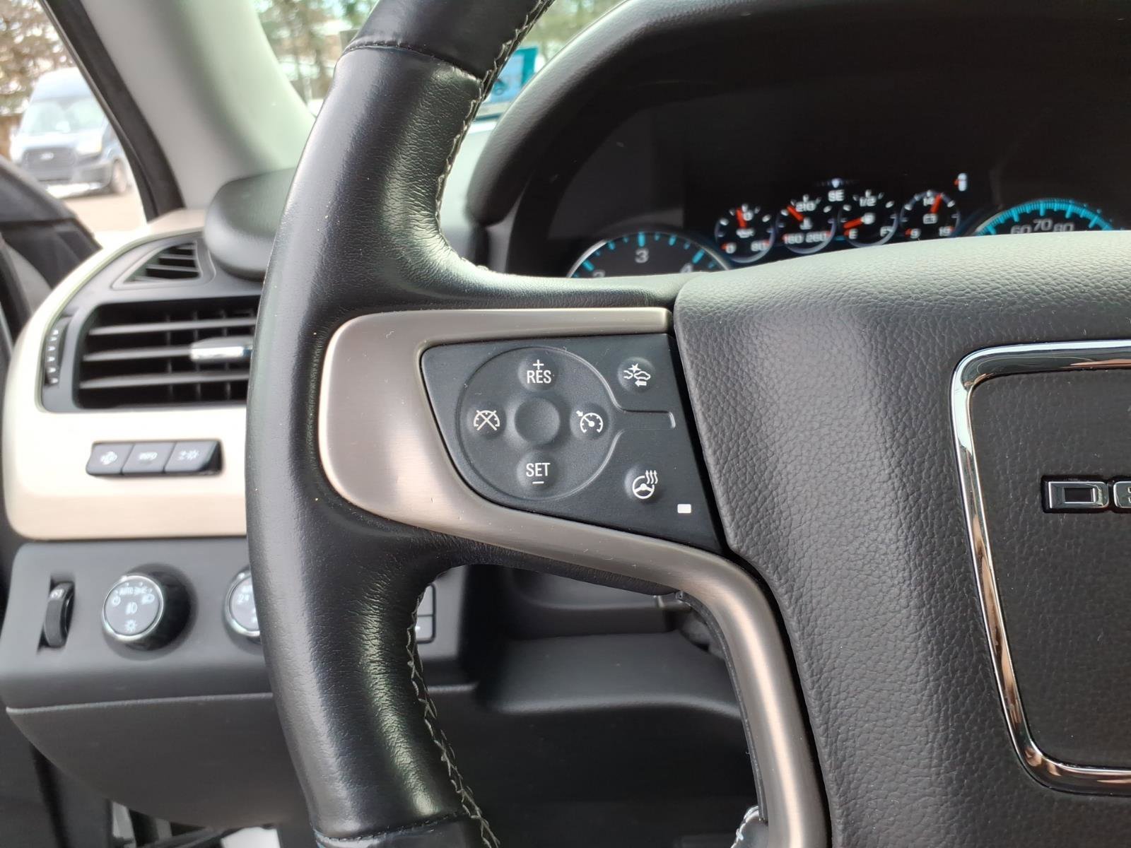 Used 2020 GMC Yukon XL Denali w/ Open Road Package image 23