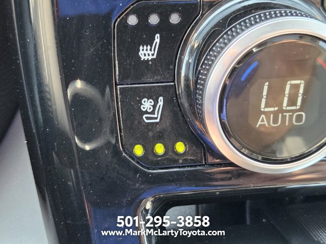 Used 2023 Toyota Highlander Limited FWD image 22