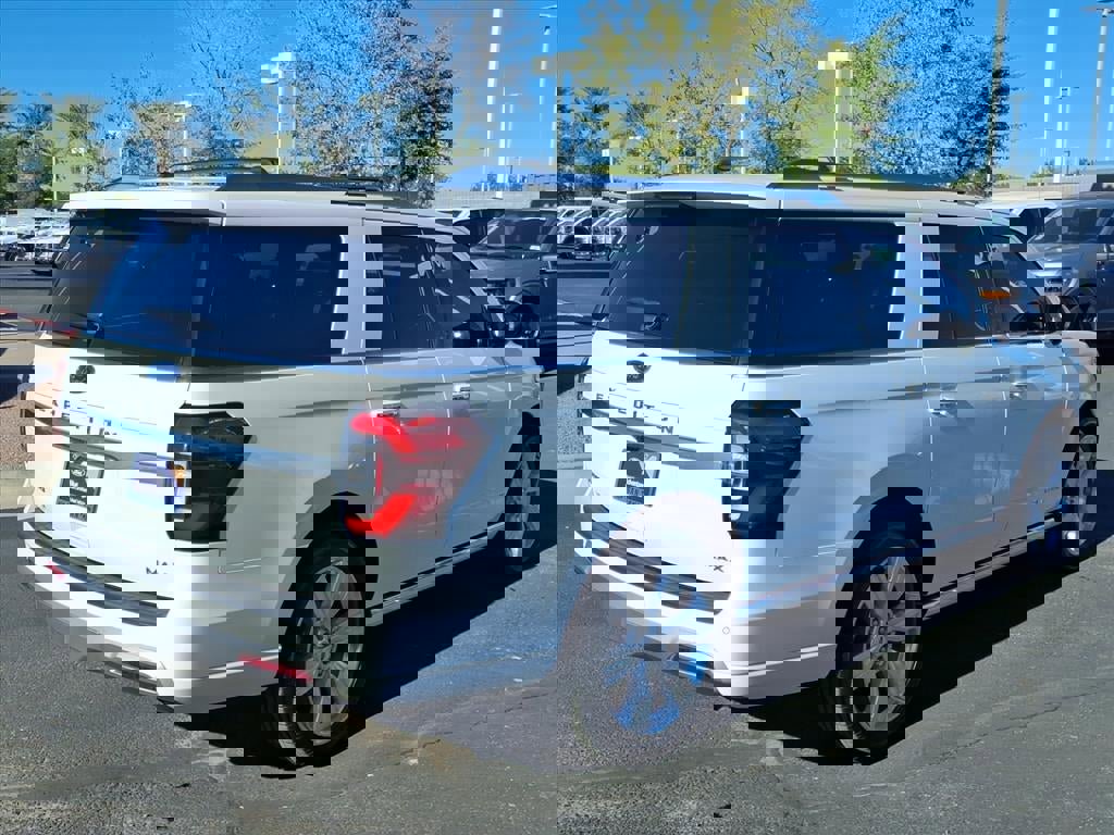 Certified 2023 Ford Expedition Max Platinum image 4