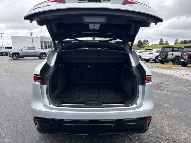 Used 2023 Jaguar F-PACE S AWD/4WD image 8