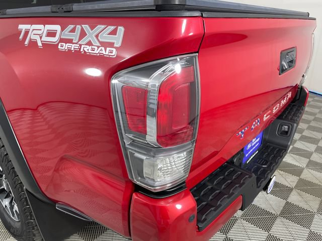 Used 2021 Toyota Tacoma TRD Off-Road w/ Technology Package AWD/4WD image 20
