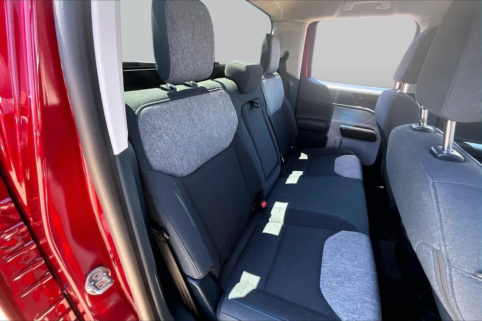 Certified 2025 Ford Maverick XLT w/ XLT Luxury Package FWD image 17