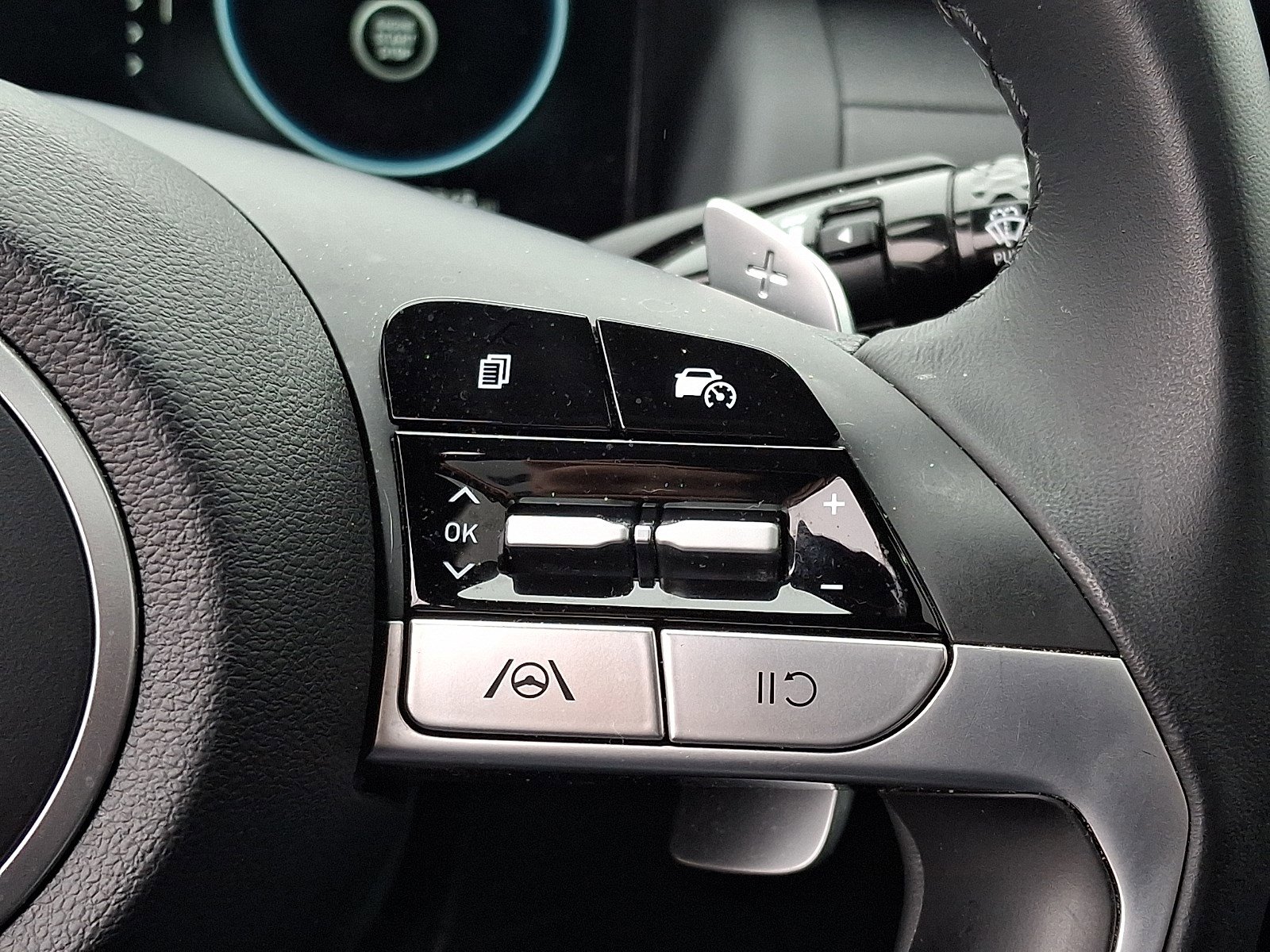 Used 2022 Hyundai Santa Cruz SEL Premium image 21