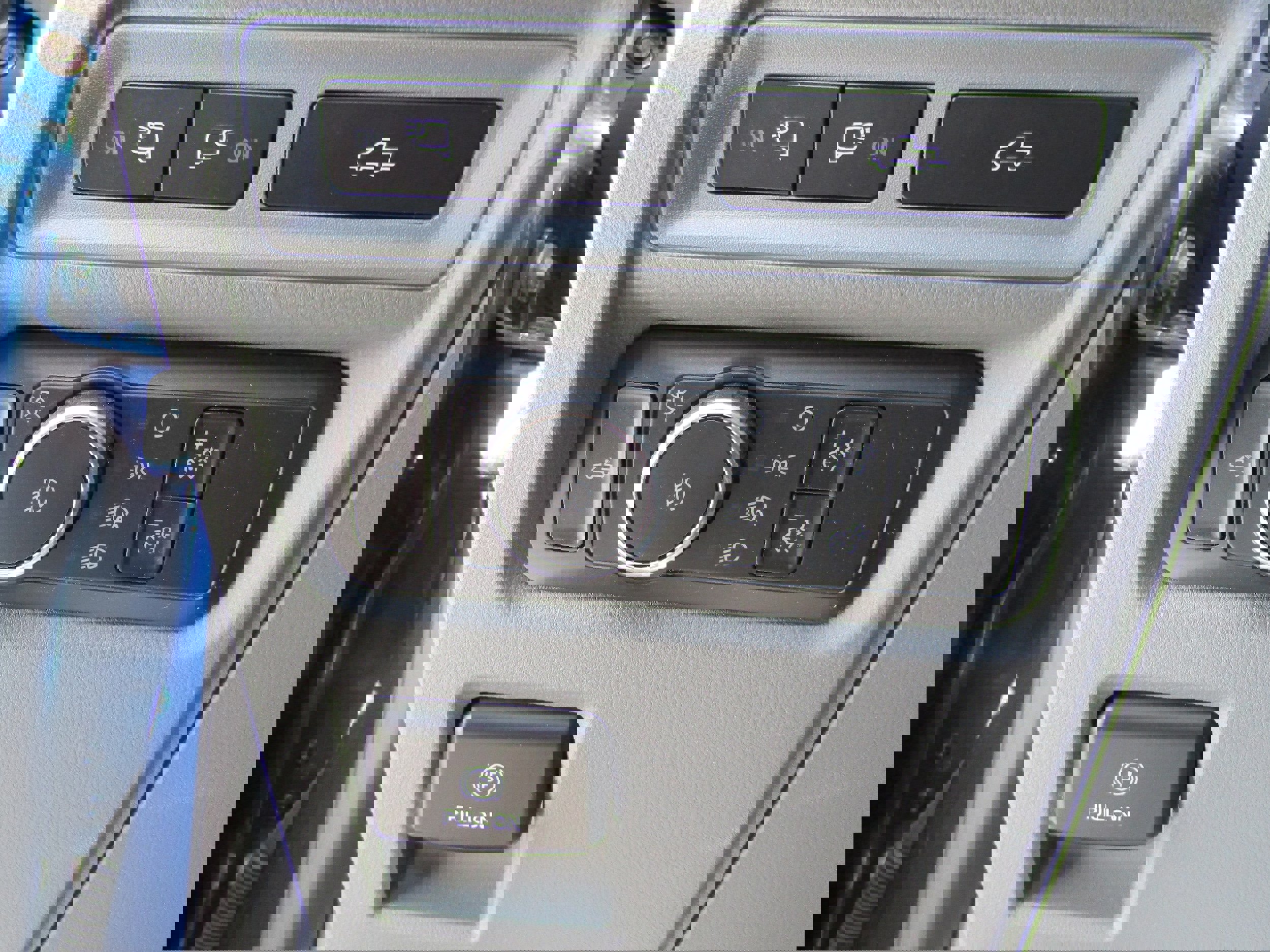 Certified 2022 Ford F150 XLT w/ Equipment Group 302A High image 26