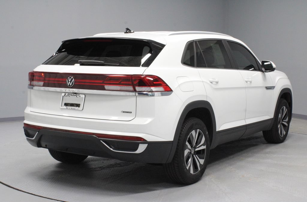Used 2024 Volkswagen Atlas Cross Sport SE AWD/4WD image 11