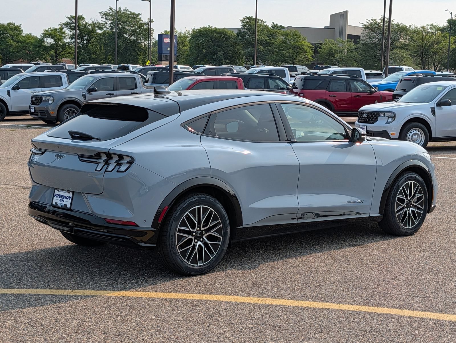 Certified 2024 Ford Mustang Mach-E Premium AWD/4WD image 7