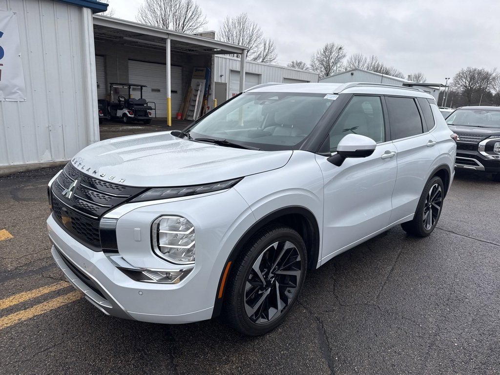 Used 2024 Mitsubishi Outlander SEL