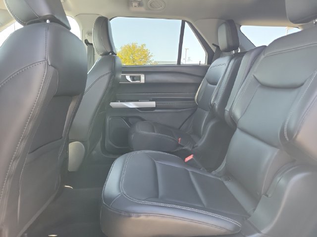 Certified 2022 Ford Explorer XLT w/ Equipment Group 202A AWD/4WD image 21