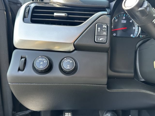 Used 2019 Chevrolet Suburban LT AWD/4WD image 29