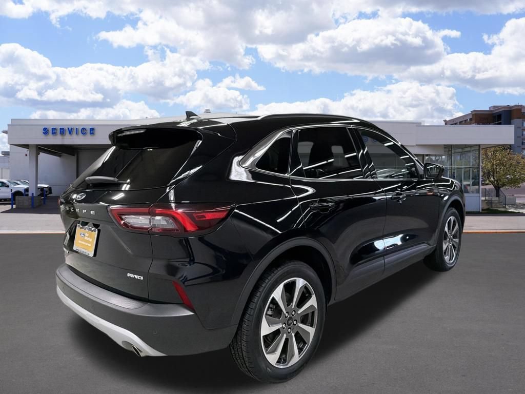 Certified 2024 Ford Escape Platinum AWD/4WD image 3