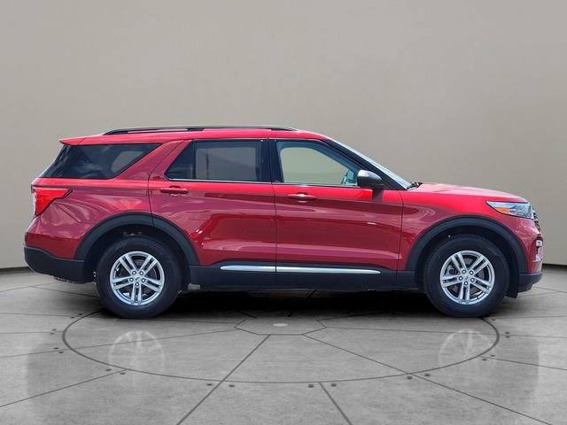 Certified 2023 Ford Explorer XLT w/ Equipment Group 202A AWD/4WD image 13