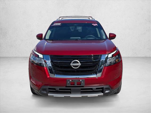 Used 2024 Nissan Pathfinder Platinum w/ Cargo Package FWD image 2